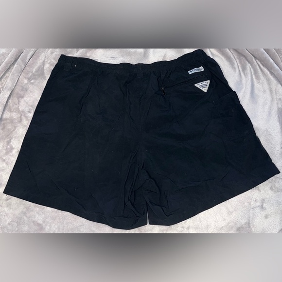 Columbia Black Men's Swim Shorts - Picture 2 of 4